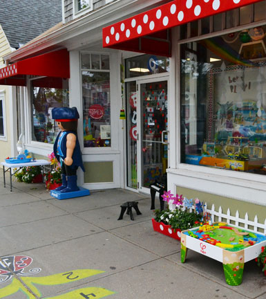 Bugg's Place Toys, Main St., Hyannis, Ma.