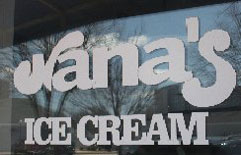 Nana's Ice Cream & Gelato Cafe, Pier Village Marketplace, Narragansett Pier, R.I.