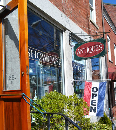 Showcase Antiques Gallery, Main St., Wiscasset, Maine